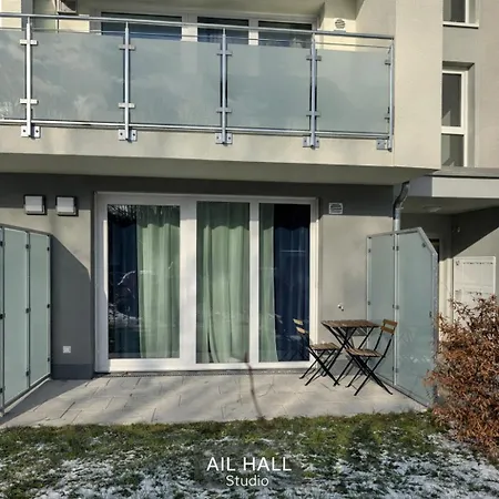 Ail Hall 2 *
